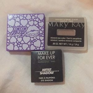 Bundle of 3 eyeshadows